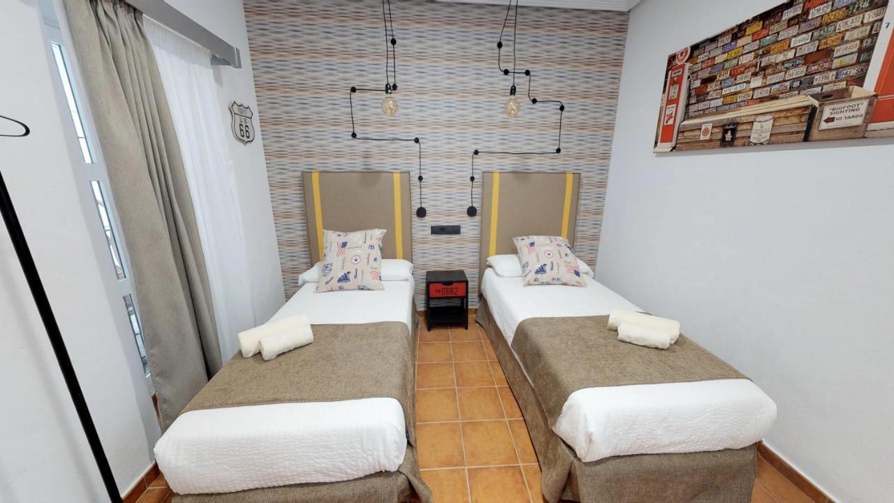 Hostal Boutique La Espanola Rota Exterior photo